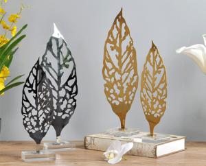Quality Custom Leaf Shape Shop Window Displays Accessories Artwork Display Stand wholesale