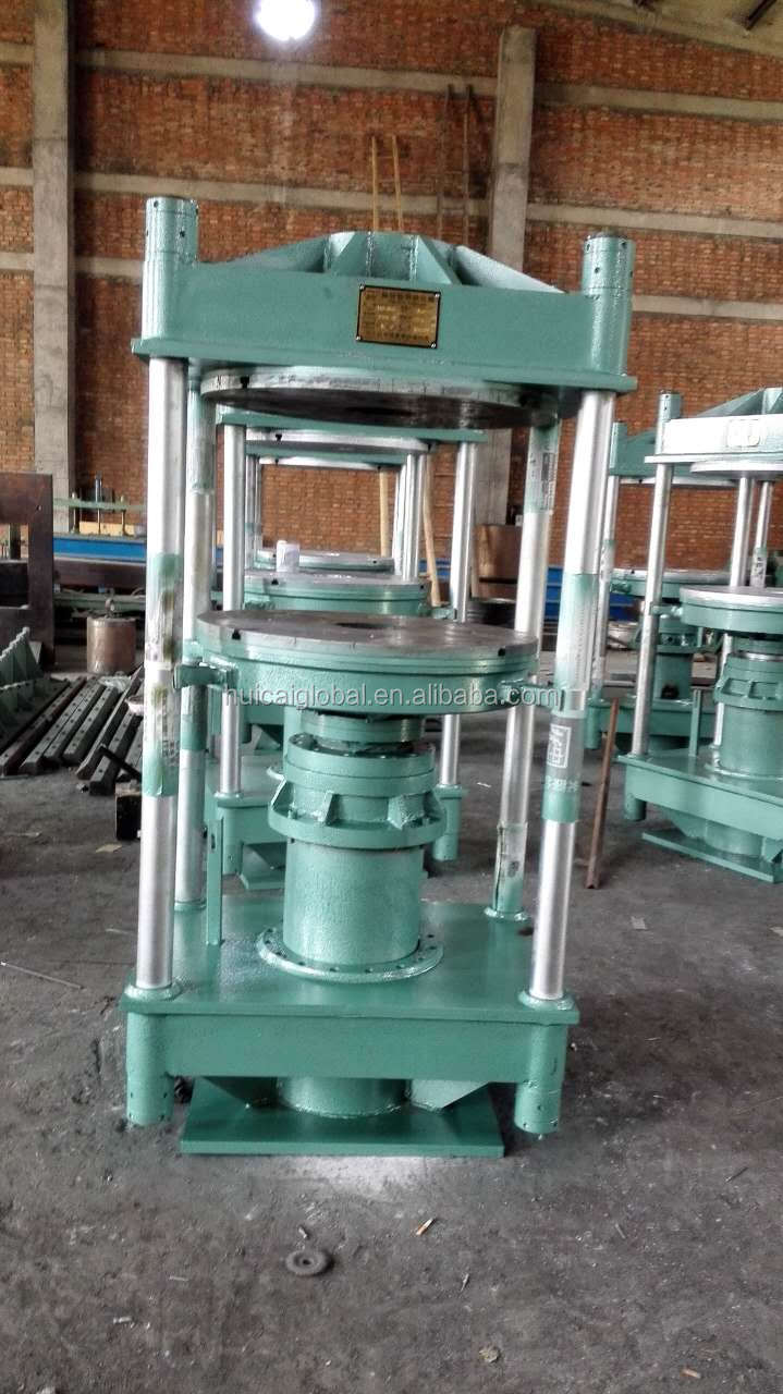 CE ISO9001 Approved Tyre Vulcanizing Machine 1000x800x1200 mm Plate clearance 125-500