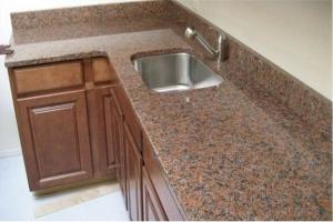 Quality Natural Red Granite Kitchen Countertop Good Compressive Strength For Home wholesale