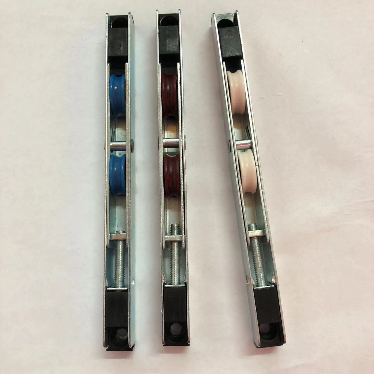 Iron frame Metal sliding aluminum doors and Windows with copper wheel sliding roller