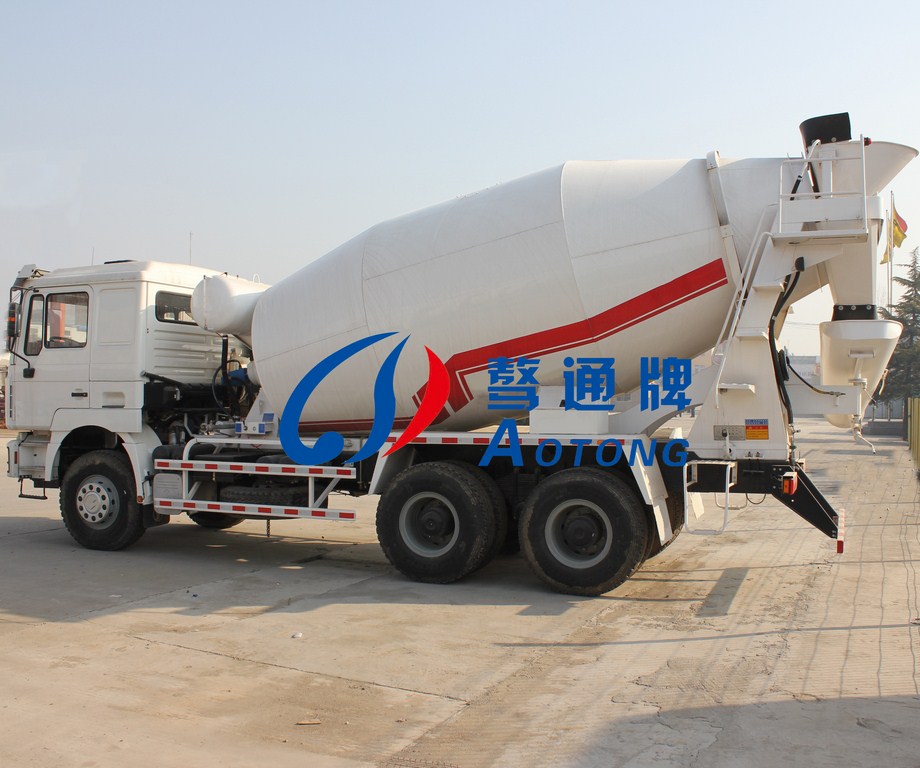 Heavy Duty Self Loading Concrete Mixer Truck 4-15 Cubic Capacity