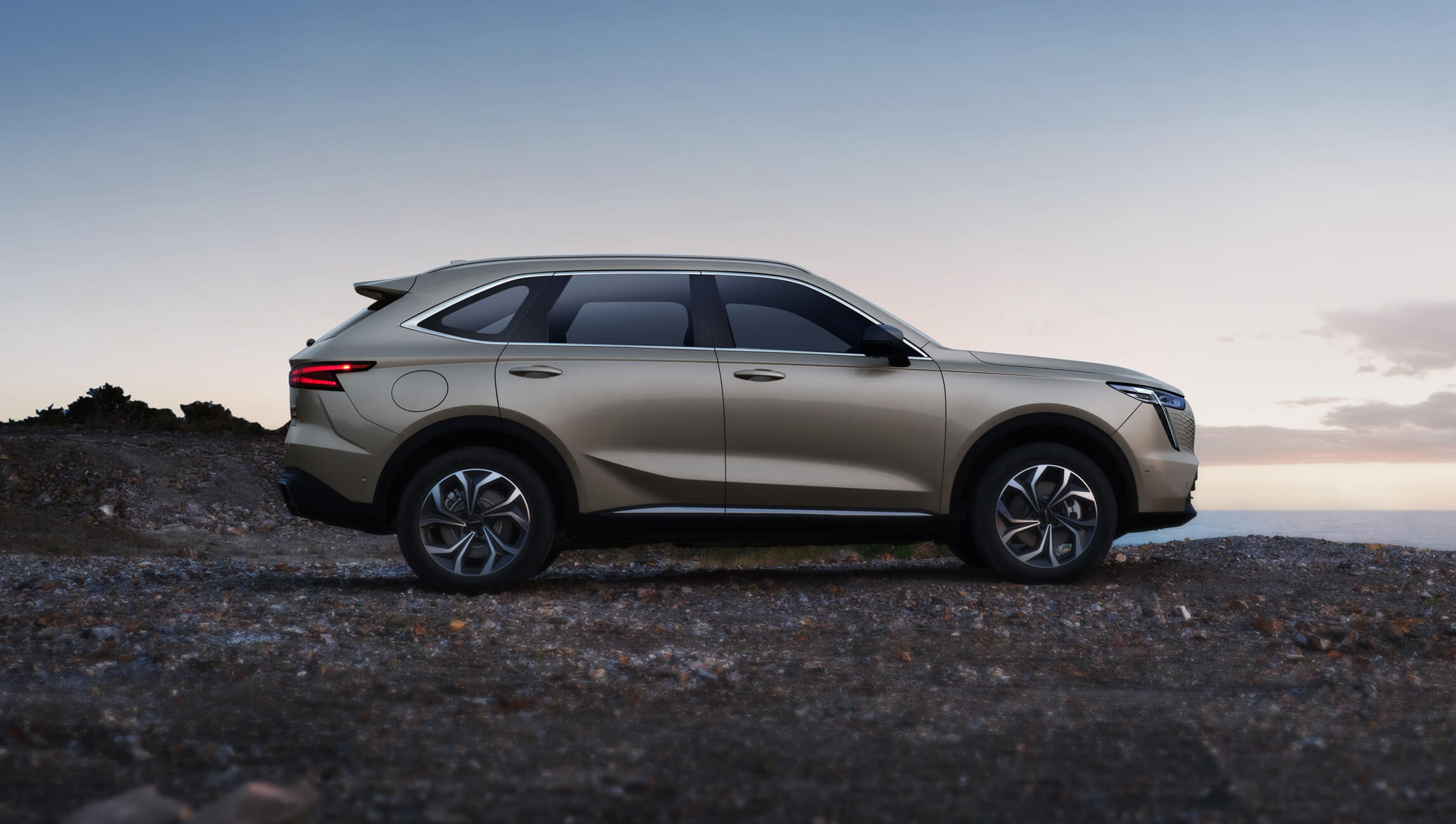Haval Xiaolong Max Hybrid Electric Car Four-Wheel Drive Smart Flagship Edition Energy Automobiles 4758*1895*1725mm 235/55 R19
