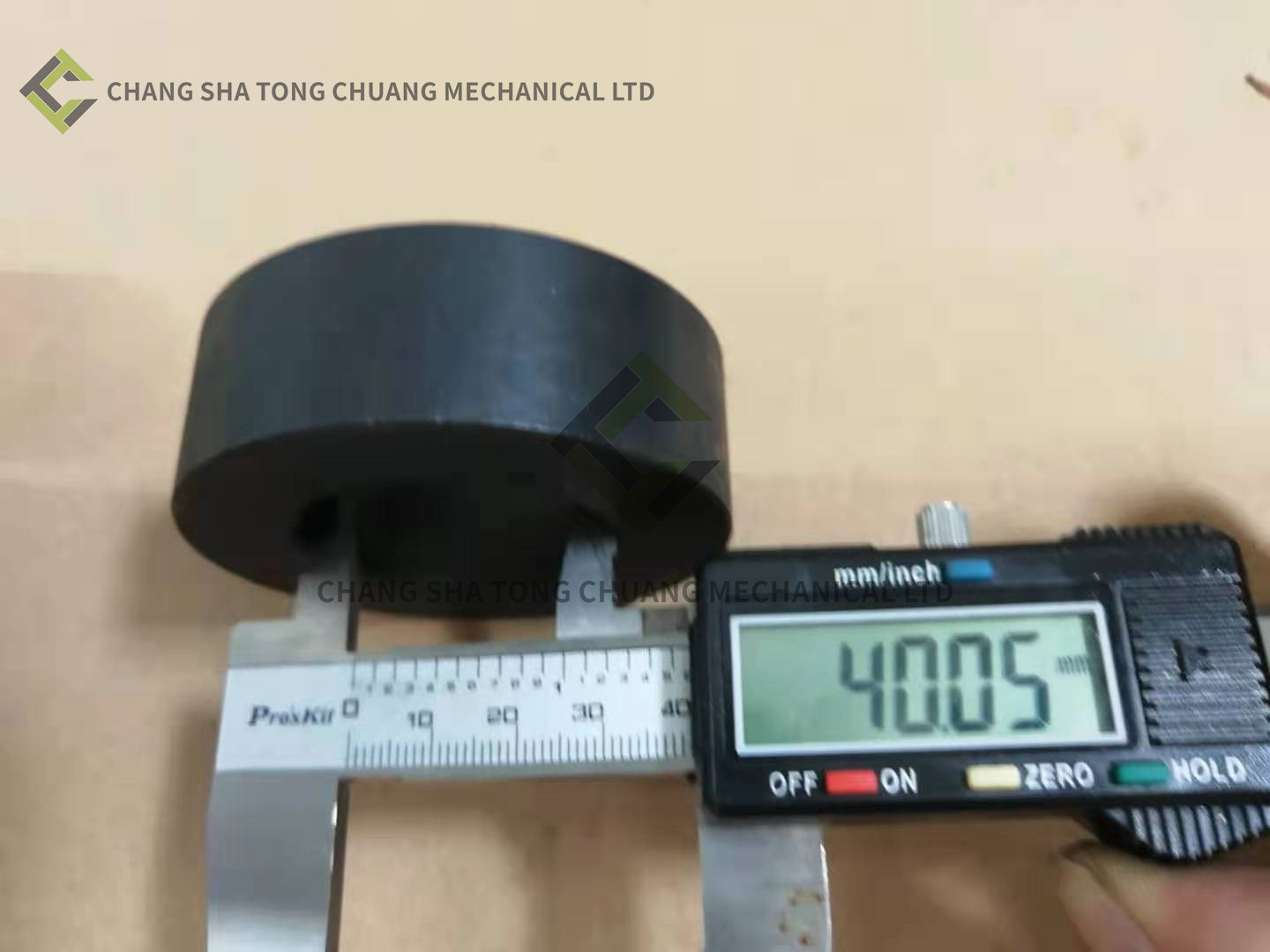 Zoomlion Spare Parts For Concrete Pump Truck Support Wheel Assy. 001614503B0130000