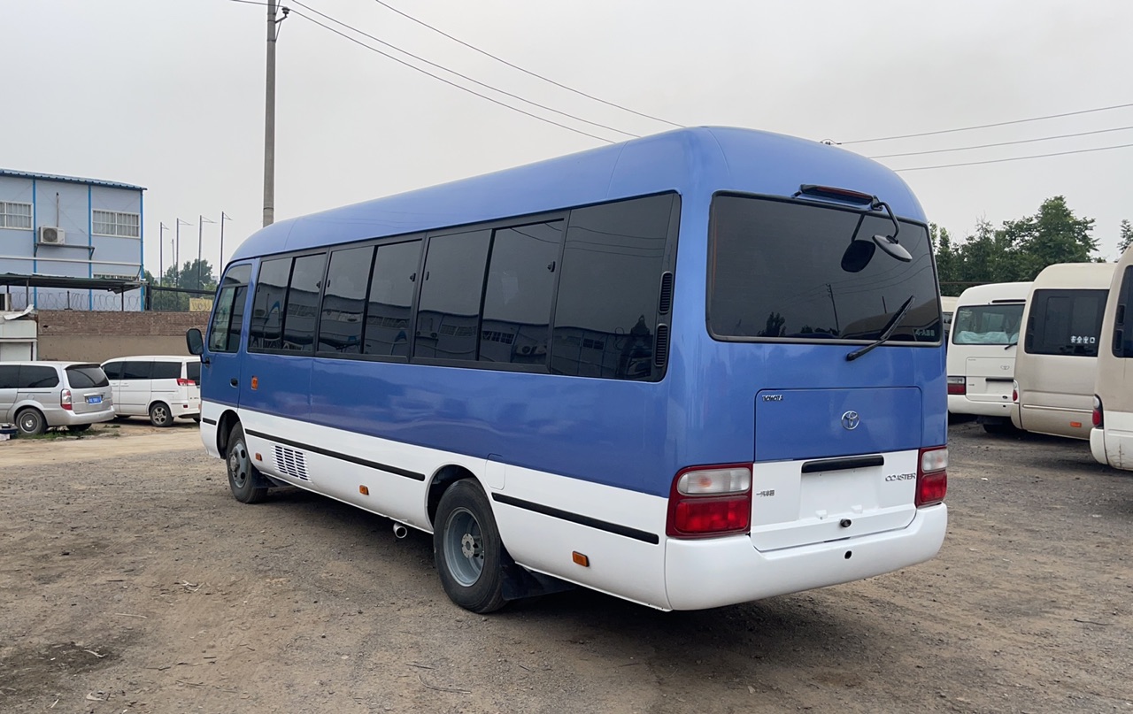 Affordable Secondhand Toyota Coaster Bus 18 Seaters with Euro 3 Standard
