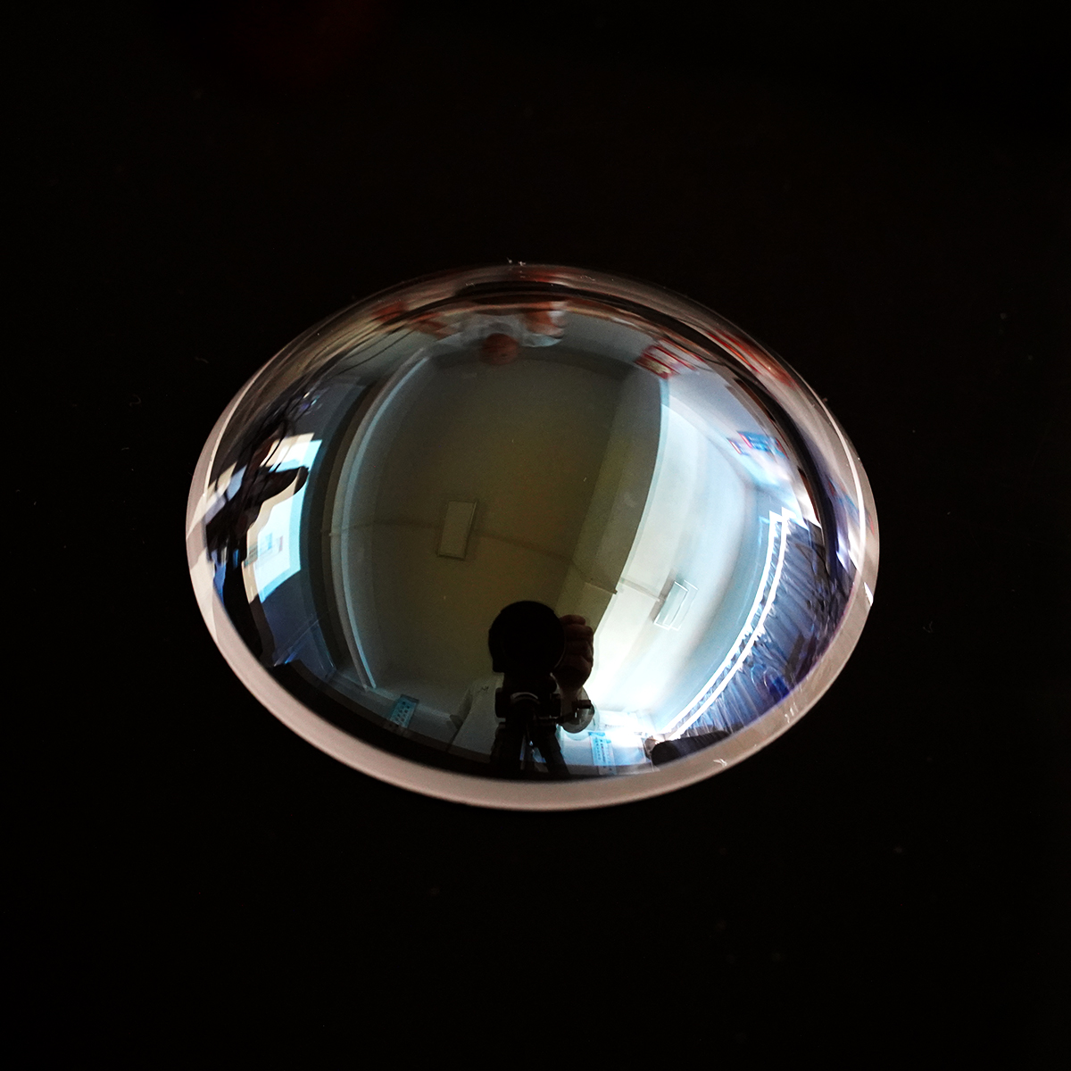 Round Convex Meniscus Lens