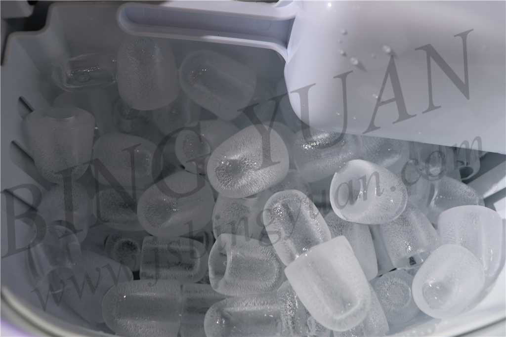 Air Cooling 7T 35mm Ice Tube Maker Machine , Stainless Steel Ice Maker