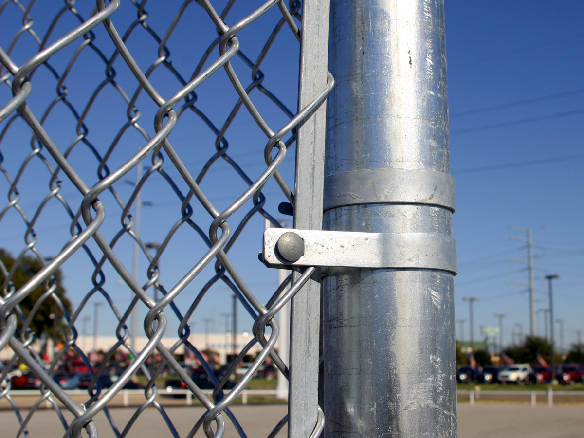 chain link fence
