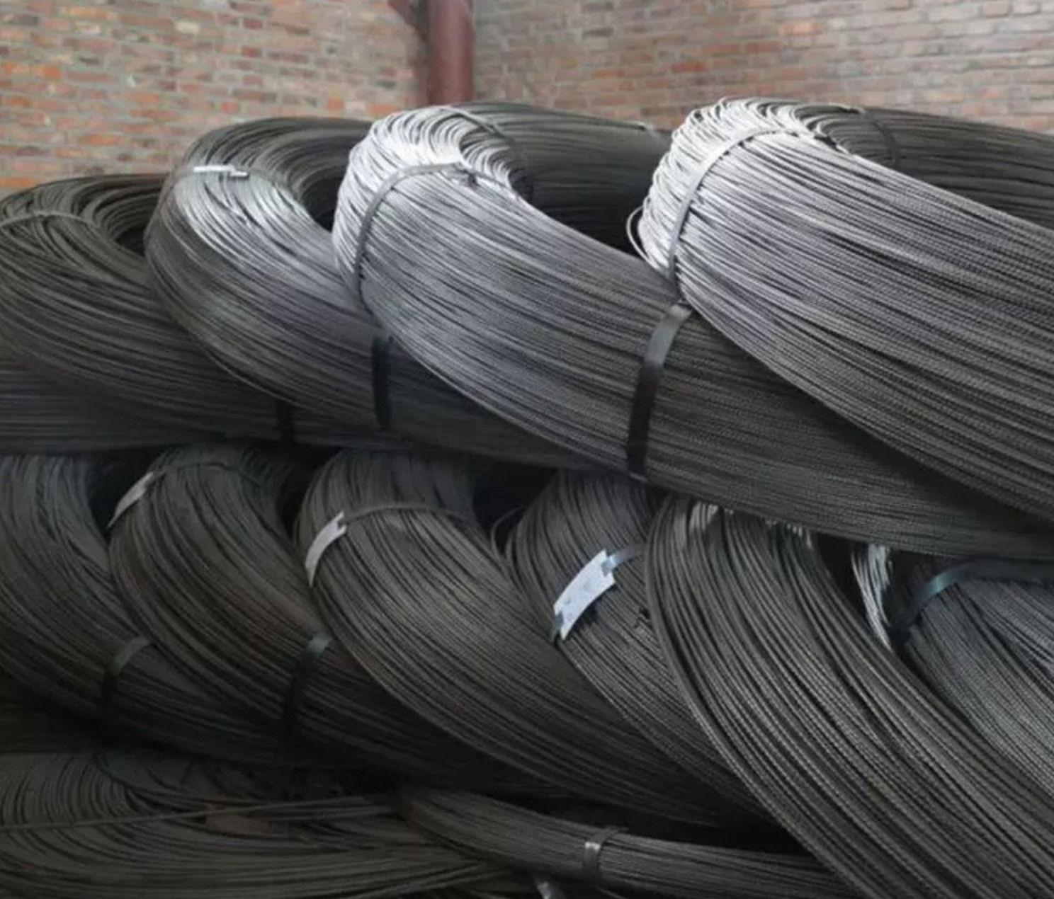 Construction Low Carbon Steel Wire 4mm 5mm 7mm Prestressed Concrete Wire Rope