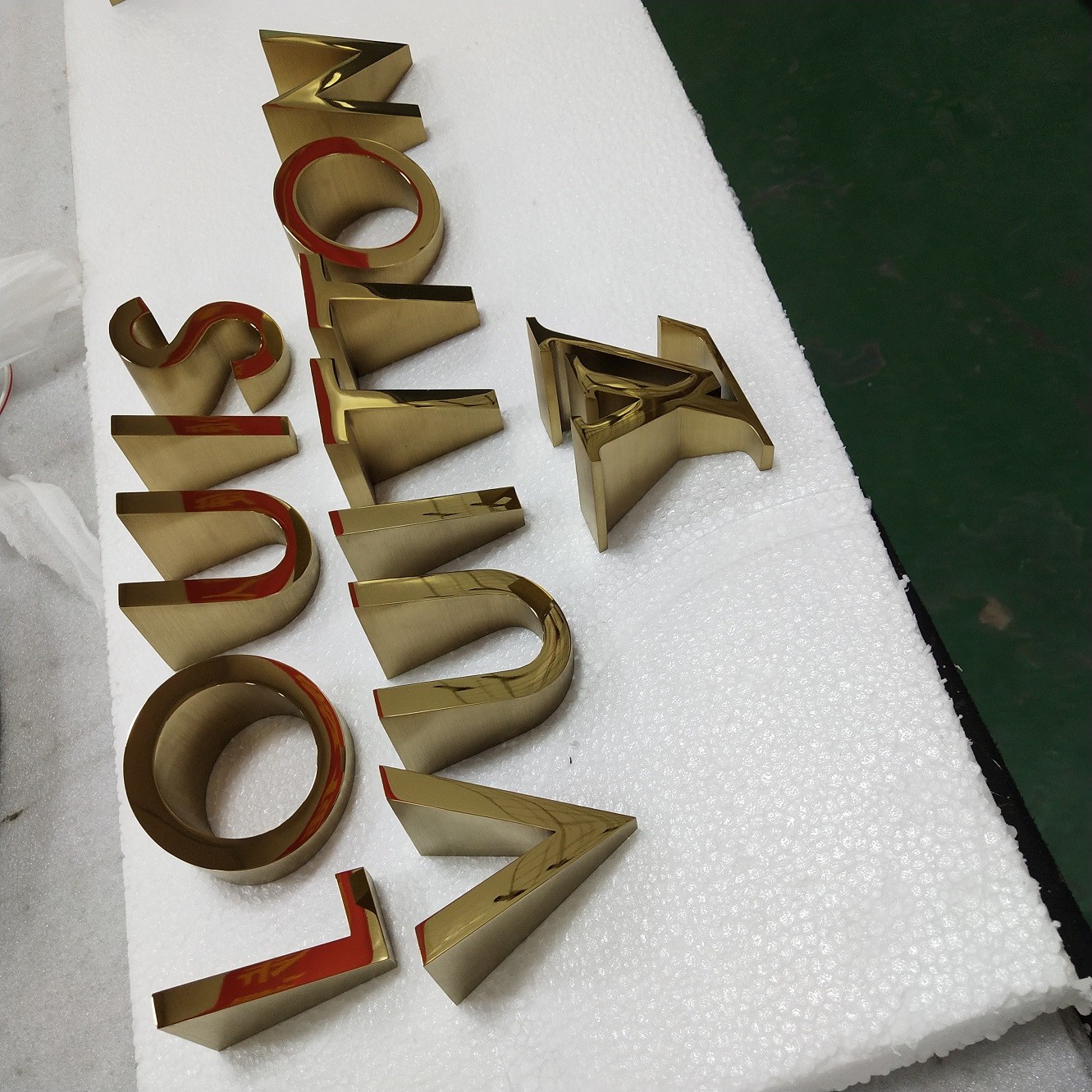 Mirror Polished Decorative Metal Letters 2mm -40mm Stainless Steel Lettering Signage