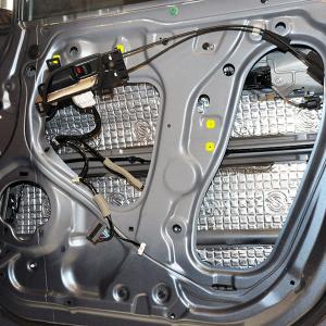 Quality MPV Car Hood Insulation Pad Material Noise Removal Sound Quality Improvement wholesale