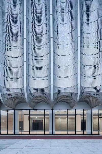 Modern Aluminium Roof Tiles Antistatic C Shape Aluminum Channel For Office