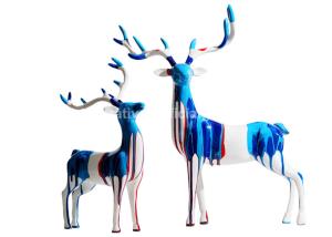 Quality Wear-Resistant Tabletop Ornaments Resin Deer Figurines OEM ODM wholesale