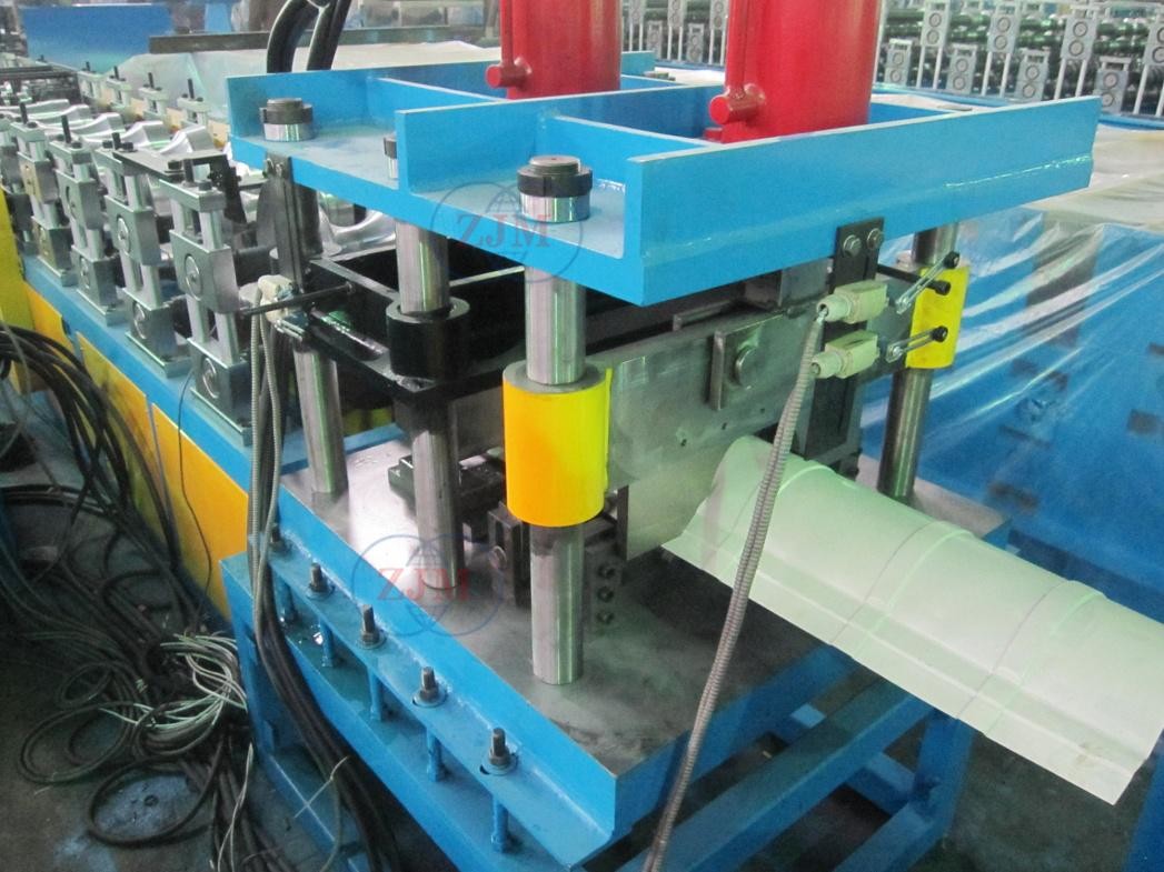 Round Ridge Cap Roll Forming Machine Hydraulic Punching Anti - Rust Rollers