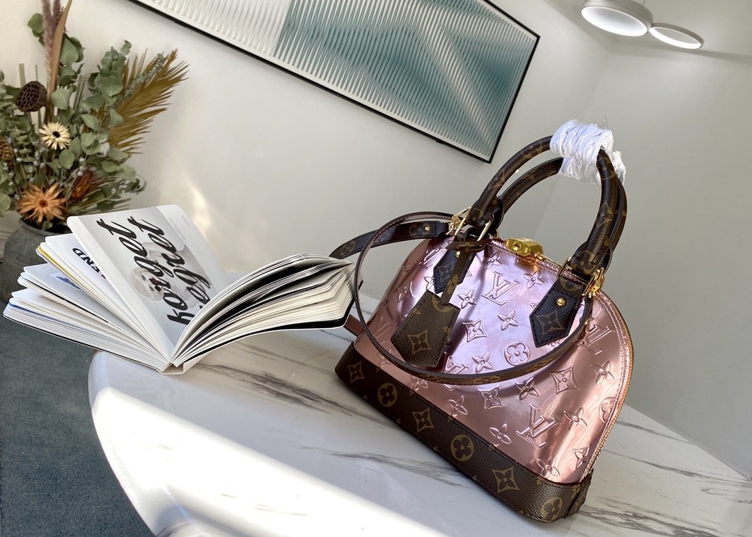 Sliver Shell Vernis Leather Womens Luxury Handbag Zipper Open