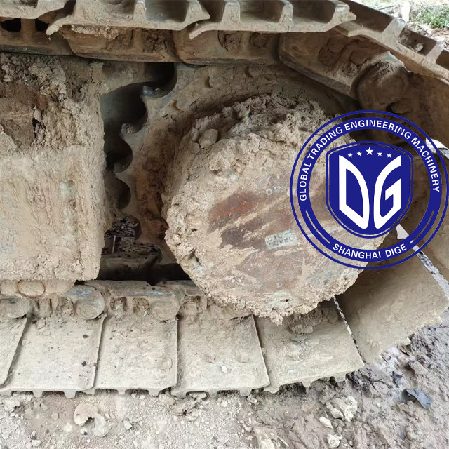 Original Komatsu PC200-7 20ton Crawler Excavator Origin From Japan Enhanced Visibility