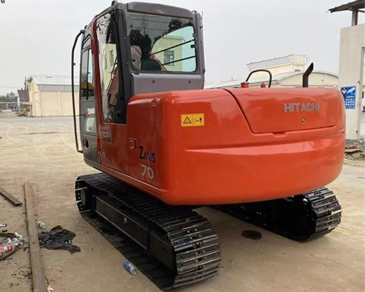 Used Hitachi ZX70 Excavator with ISUZU Engine and Original Hydraulic Pump in Japan