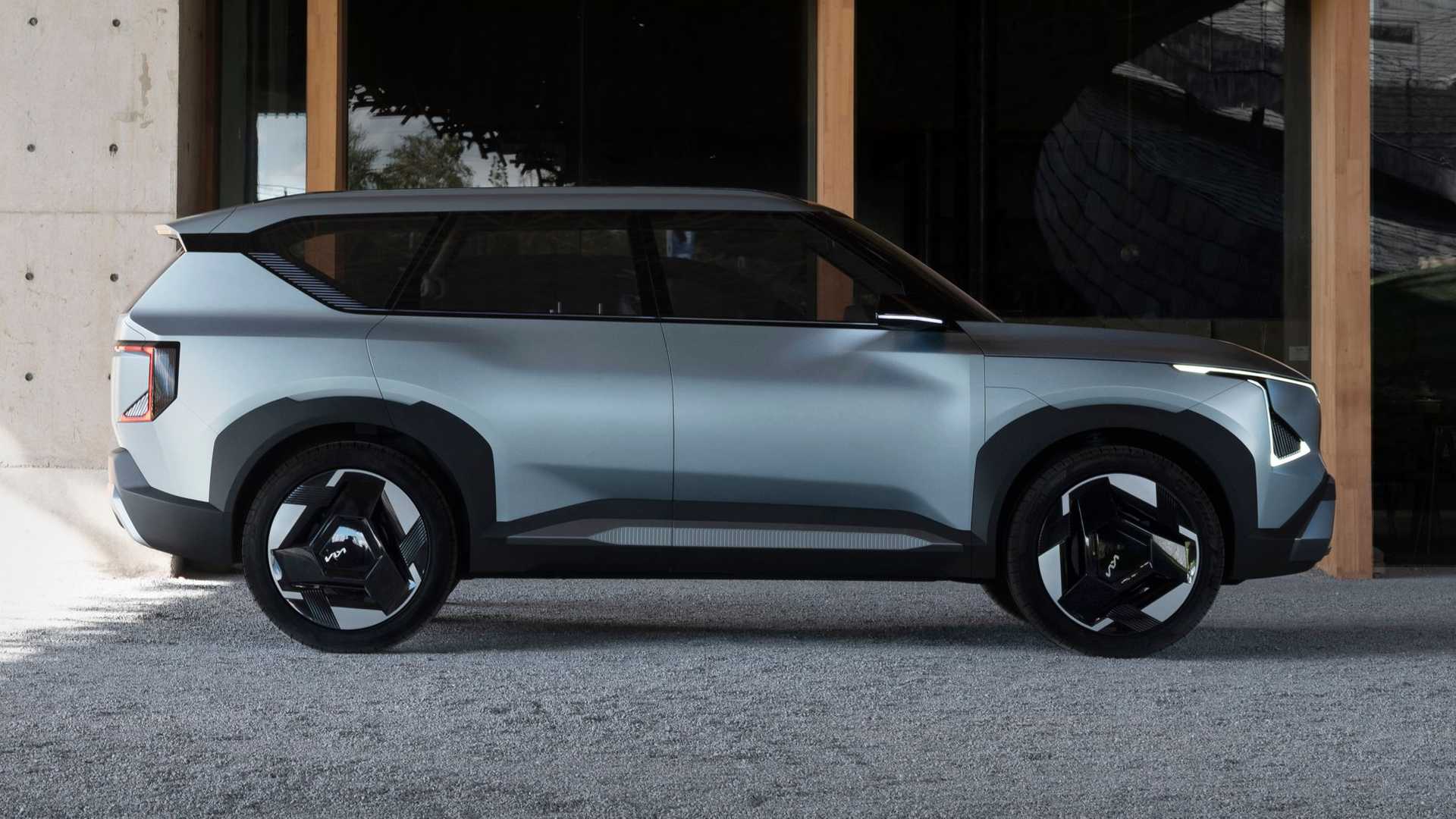 Global 2024 Kia Energy EV6 EV5 SUV Pure Electric Coupe Made in with 7 Airbags and Body Dimensions 4615*1875/1715