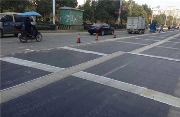 Butyl Silver Pavement Anti-cracking Stickers Seam Tape for Repairing Asphalt Road Cracking