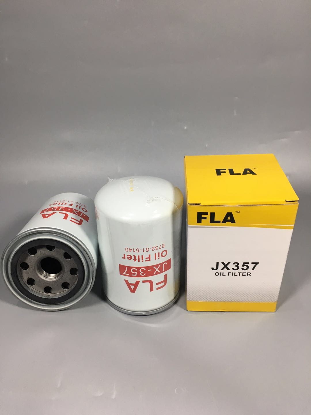Komatsu Oil filter Steel Material Shell Diesel Oil Filter Replacement Engine Spare Parts High Compressive Strength