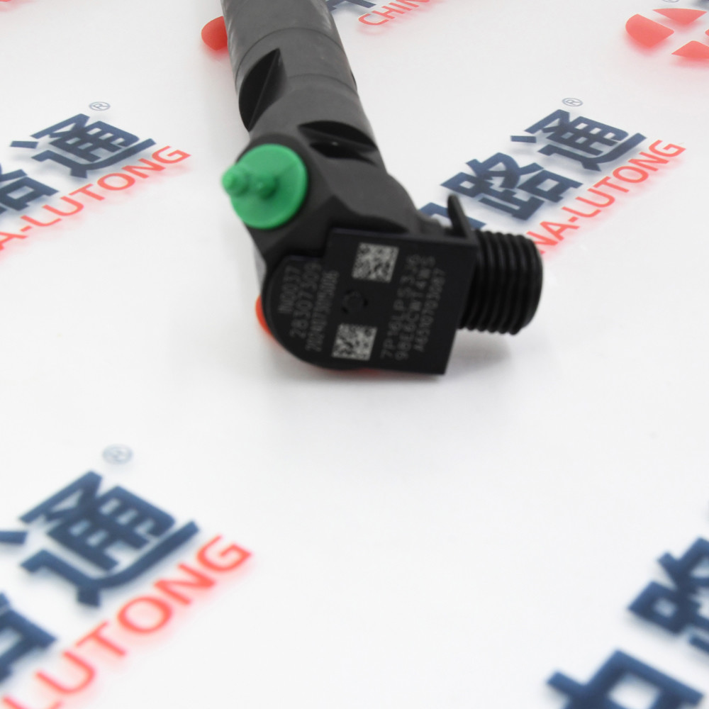 Auto Parts Diesel Fuel Injector common rail 28307309 A6510703087 Diesel Fuel Injector 28307309 For Mercedes Sprinter 2.2 CDI OM651 A6510703087