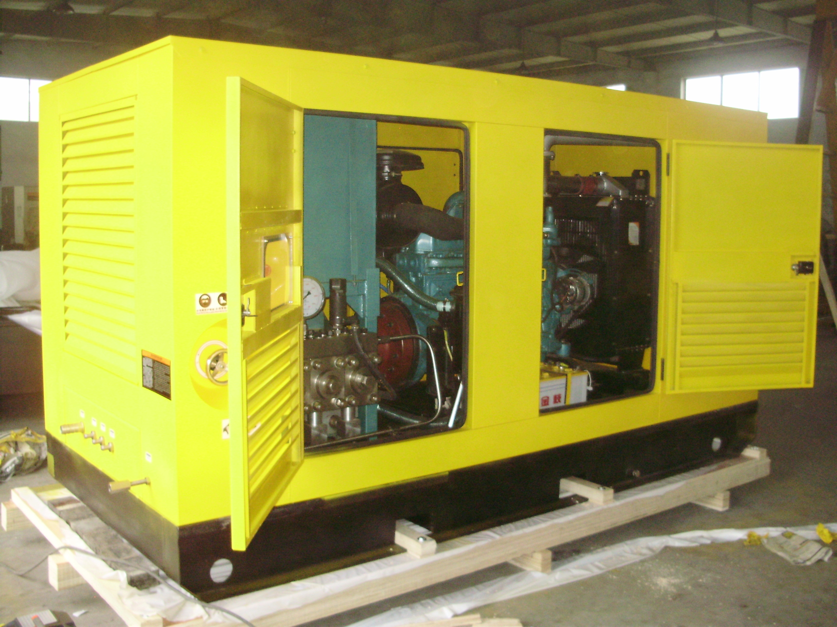 ISO9001 High Pressure Sewer Jetting Machine For Rust Ship Hull Cleaning