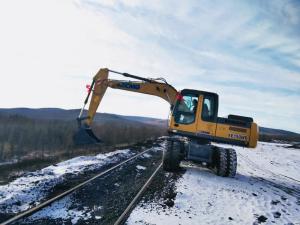 Quality XCMG XE470D Heavy Equipment Excavator , Diesel Engine Excavator Long Boom wholesale