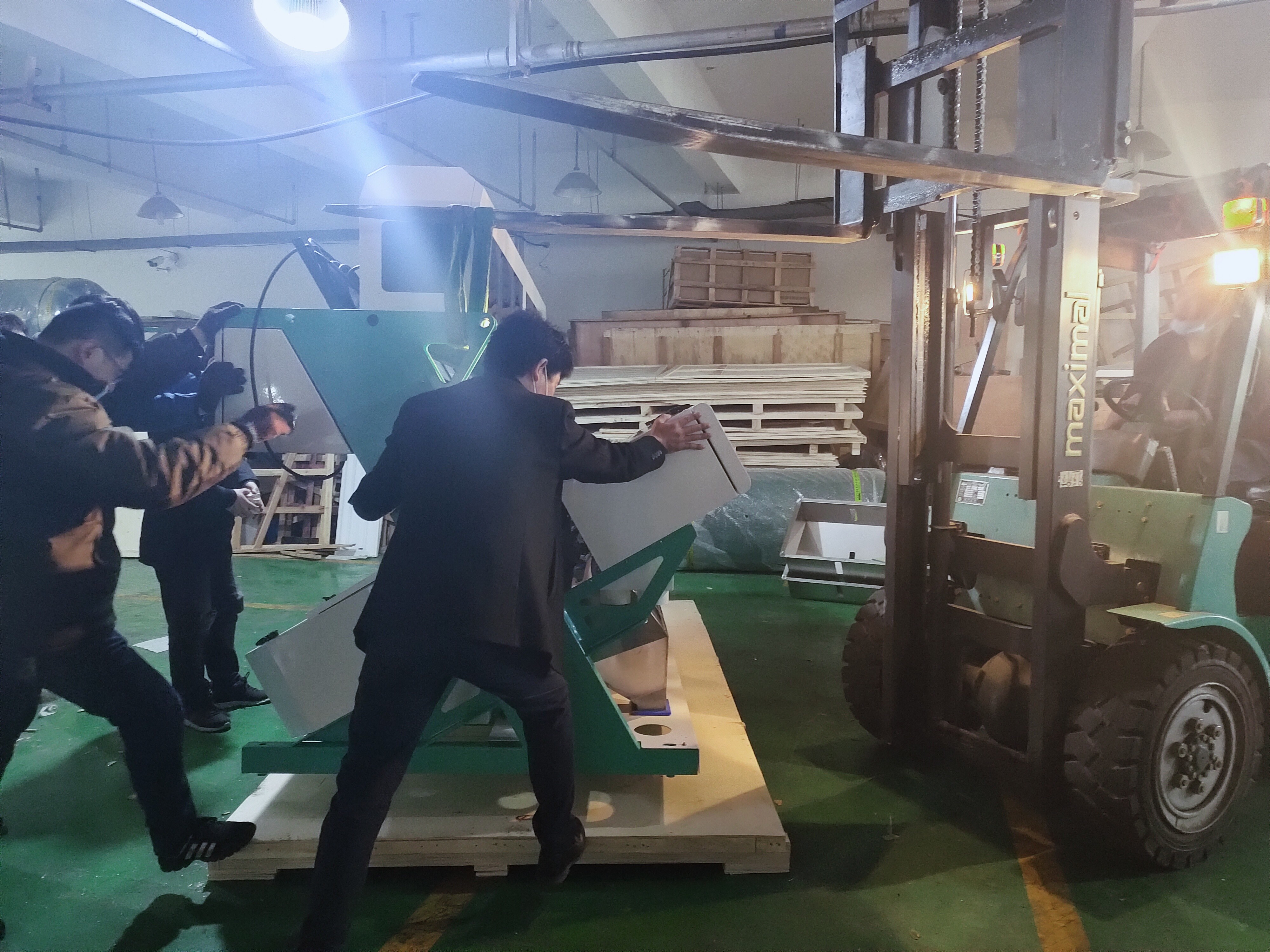 Wenyao Recycling Industry Brass Metal Flakes Copper Zinc Aluminum Separating Color Sorter Machine C421c8-512V6