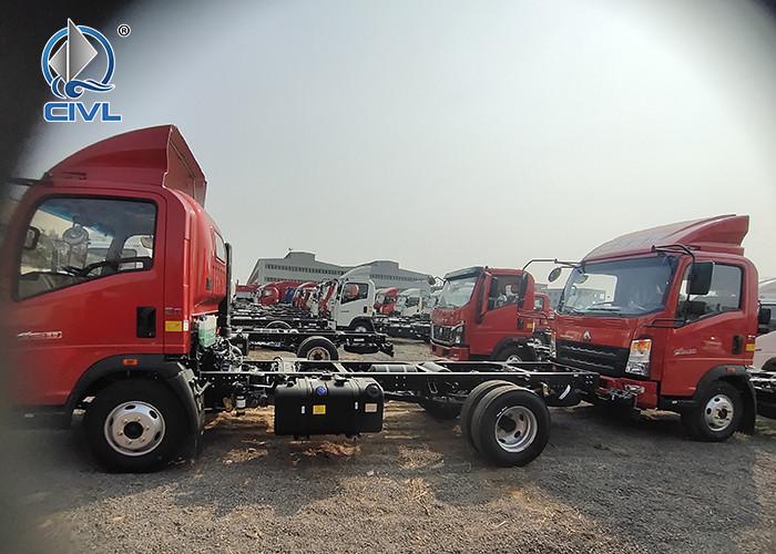 Hw76 Cabin Mobile Light Duty Commercial Trucks Fence Cargo Truck Colour white /red