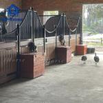 2.3m Height Horse Stable Perfect For Farms And Horse Stable Powder Coated Or