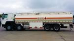 Sinotruk Howo Oil Tanker Lorry 8x4 28000L