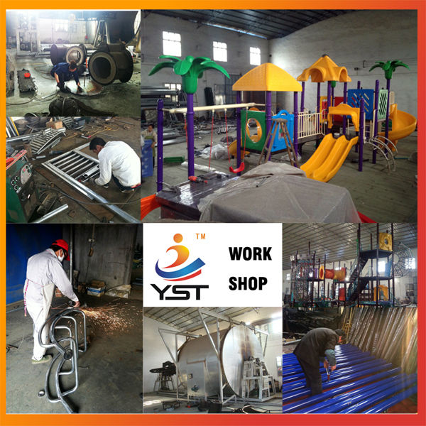 555 KG Commercial Wooden Playground Equipment 610 * 520 * 375 Cm Size