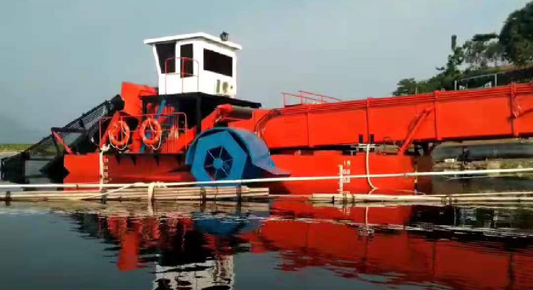 Stainless Wh300 Aquatic Weed Barge For Floating Garbage Transportation
