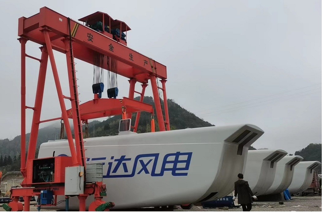 120 ton tyre crane、Wheeled walking gantry crane、Wheeled mobile gantry of gantry crane、Tire crane for wind power construc