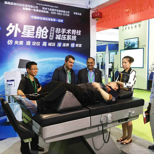 Non Surgical Traction Lumbar Machine Traction Machine For Lower Back