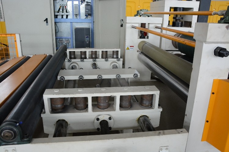 4x1350mm 100m/min Automatic Steel Sheet Slitting Machine Long Service Life