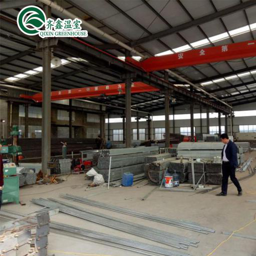 Commercial Aquaponic Aquarium System Prefabricated PO Greenhouses for Vegetables