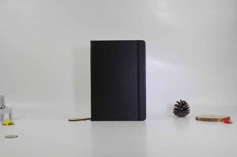 Discoloration leather notebook with belt elastic band