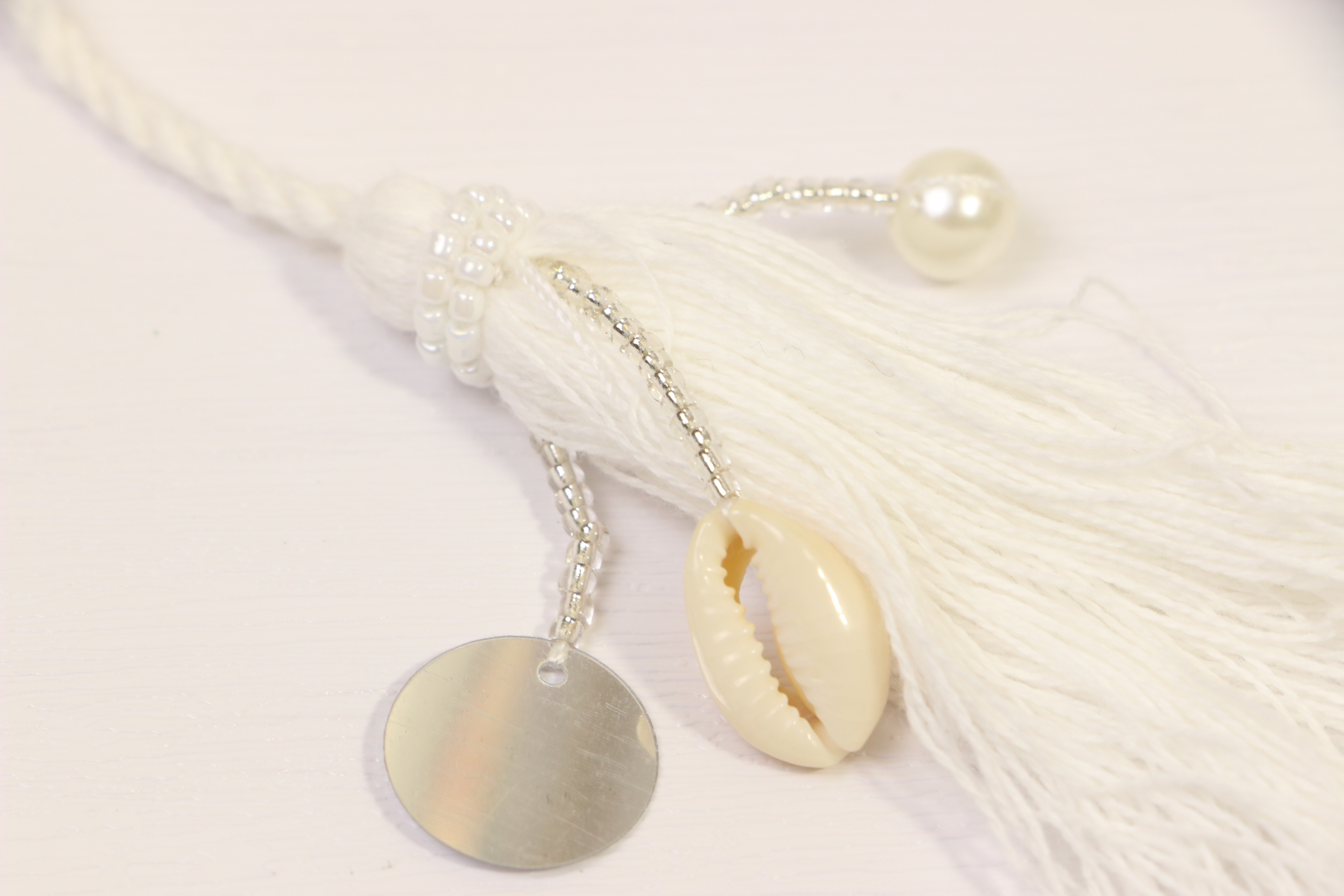 Non Stretch Drawstring Decorated With Beads And Shell Ornament