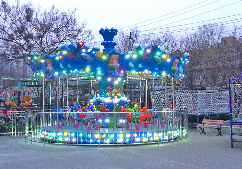 Children Carousel Ride 10 Seats Luxury Style FRP Material Good Stability