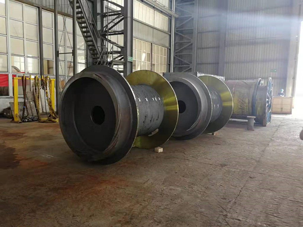 Custom Wire Rope Winch Drum With Grooved Lebus Sleeves For Mining & Industry