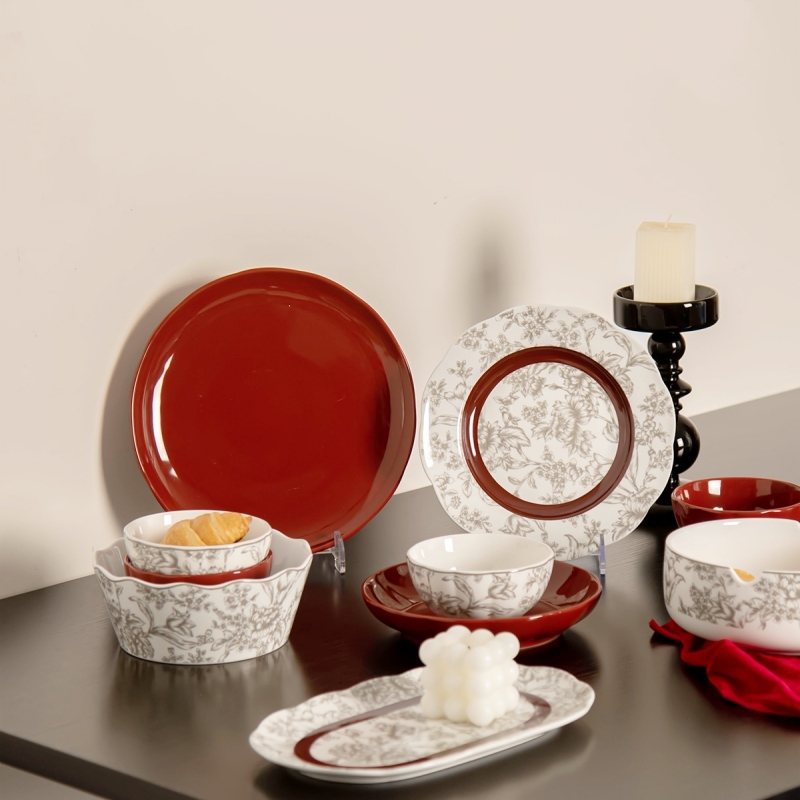 Luxury Thin Porcelain Ceramic Coffee Cup and Saucer Set Perfect for Business Gifts