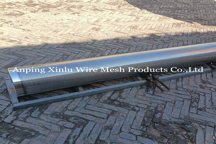 Non Clogging Johnson Wrapped Wire Welded Screen Pipes Continuous V Shaped Slot