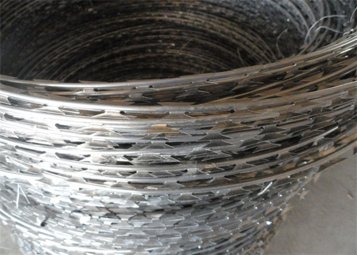 Galvanized Carbon Steel Powder Coated Stainless Steel Concertina Wire BTO-22 CBT-60 CBT-65