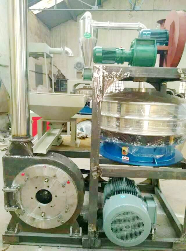 HDPE Bottle Shredder Machine Compact Structure Steel Blade Double Shaft