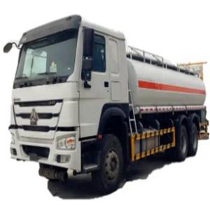 Quality HOWO 8X4 460HP Special Water Tank Trucks 30000L 30000 Liters 25 Ton Sprinkle Water Bowser Truck With Jetting System wholesale
