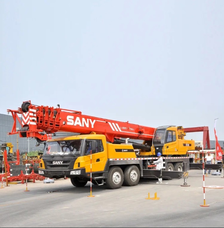 SANY STC500 50 Tons Truck Crane Strong Load Bearing Capacity