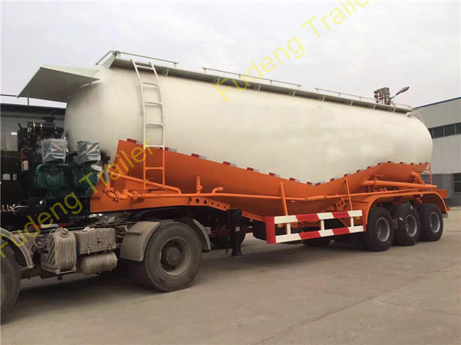 Double Compartment Bulk Cement Semi Truck Tanker Trailer with 60cbm capacity