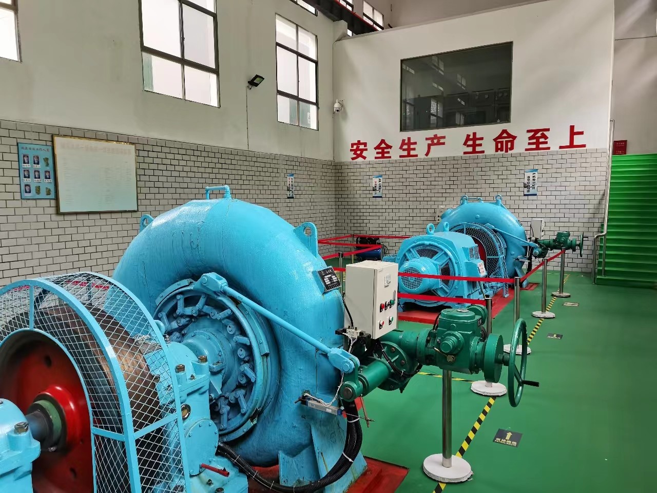 Durability Steel Hydro Turbine Generator 200kw-20mw Capacity 50HZ/60HZ