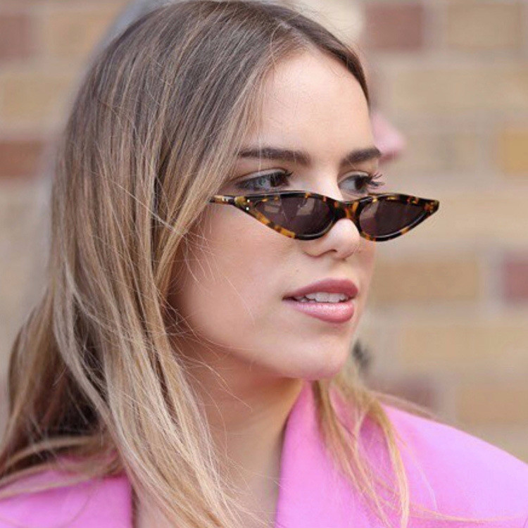Retro Small Petals Drips Design Small Cat Eye Sunglasses Designer Sunnies Fun Glasses