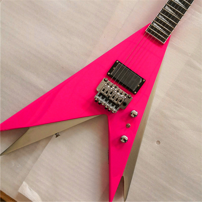 Customized Professional playing guitar basswood body maple neck electric guitar